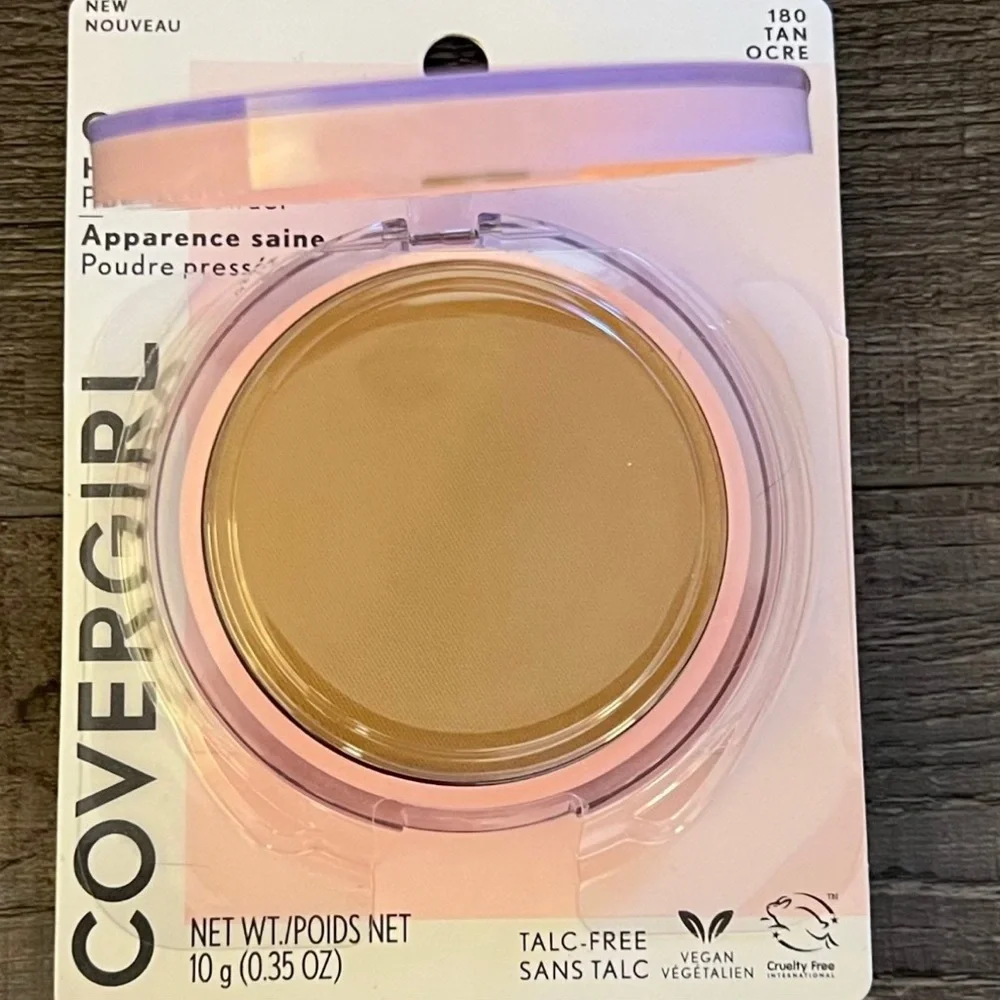 💞 New COVERGIRL Clean Fresh Pressed Powder in Tan